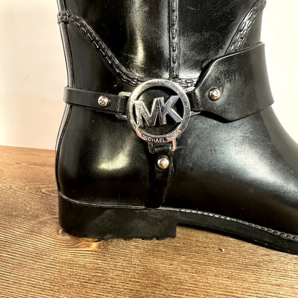Michael Kors Fulton Harness Rain Boots Womens 6 Waterproof Logo Glossy Classic - Picture 6 of 11
